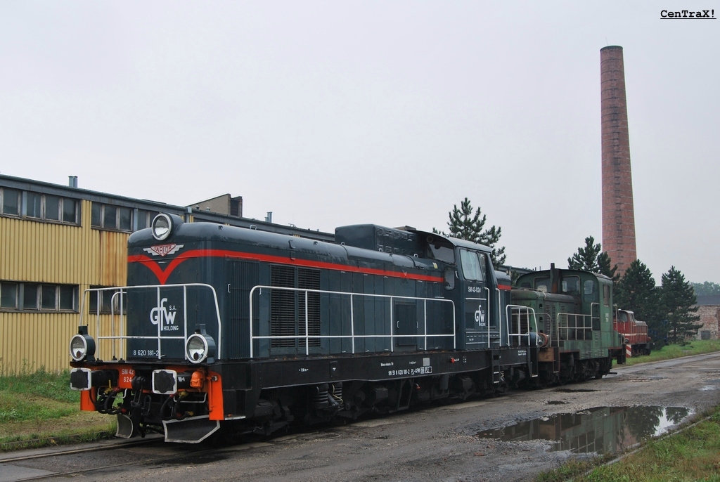 SM42-824